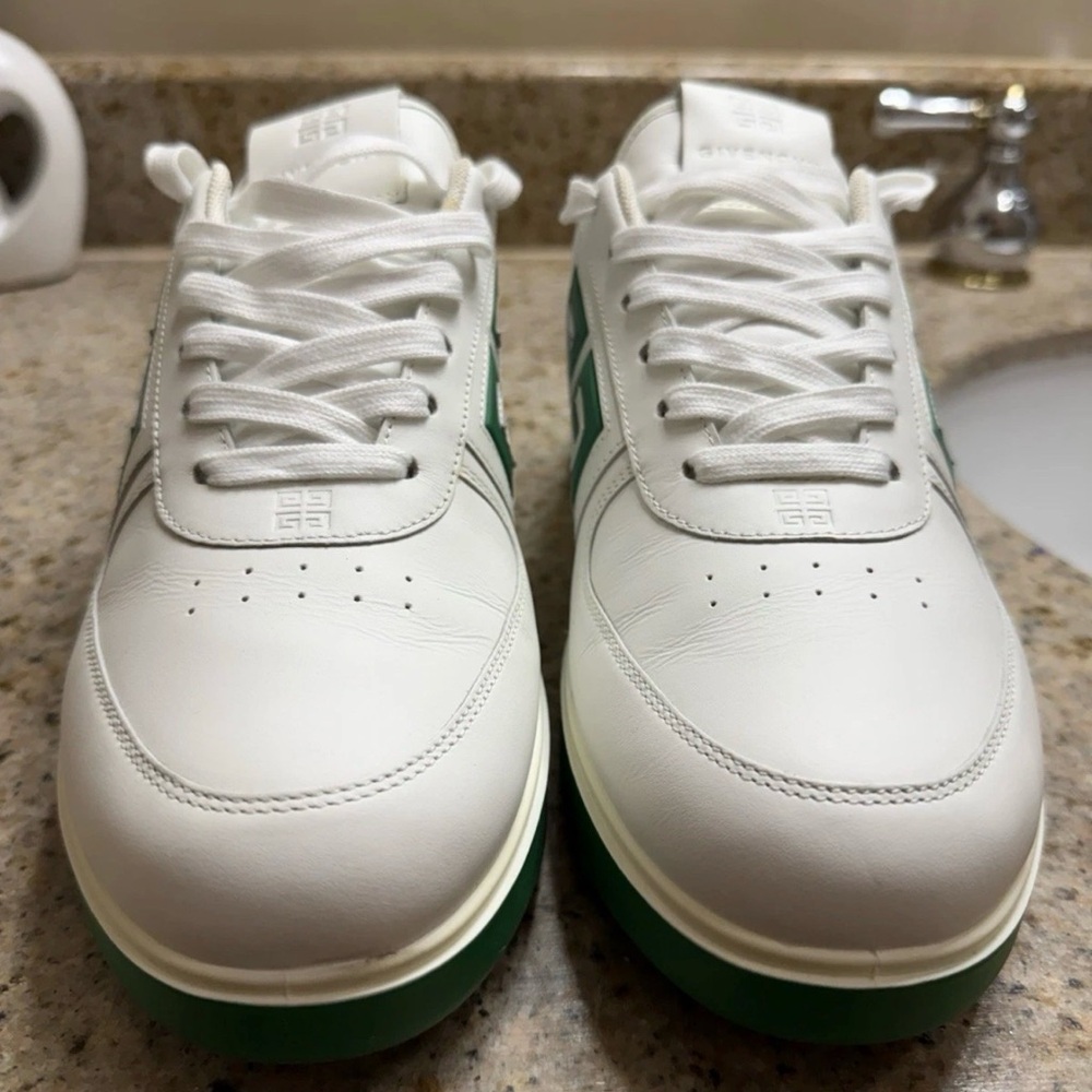 Givenchy White and Green Men's Sneakers Size 41 US 8